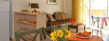 Madame Vacances - Residence Du Golf D'Armagnac Eauze Екстер'єр фото
